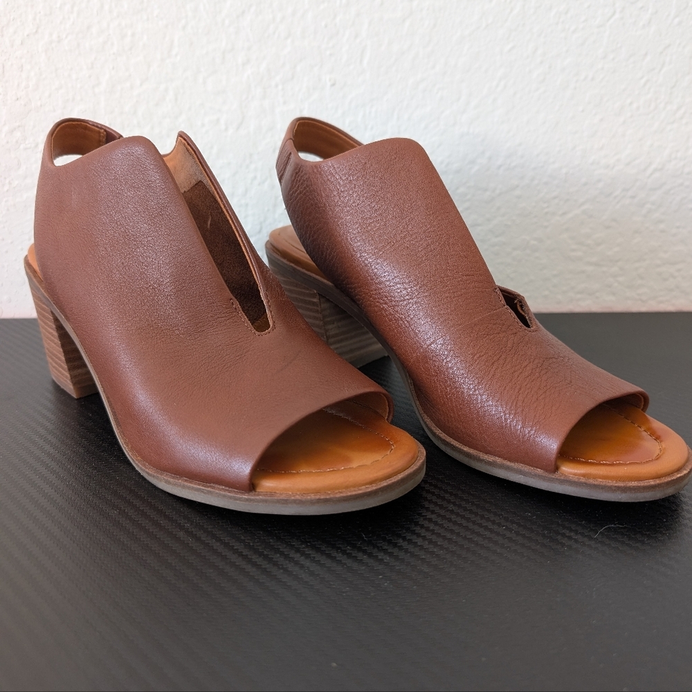 Lucky Brand Rhazy Slingback Heels